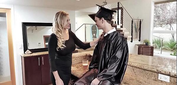  Hot stepmom Kenzie Taylor pops out her milf pussy for her stepson as a graduation gift